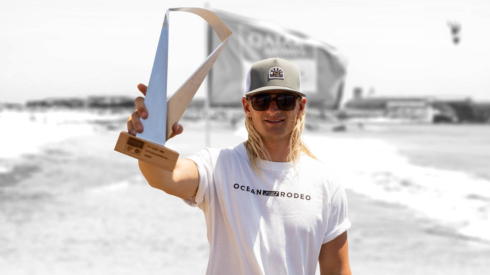 Giel Vlugt with a trophy for kitesurfing - Ocean Rodeo