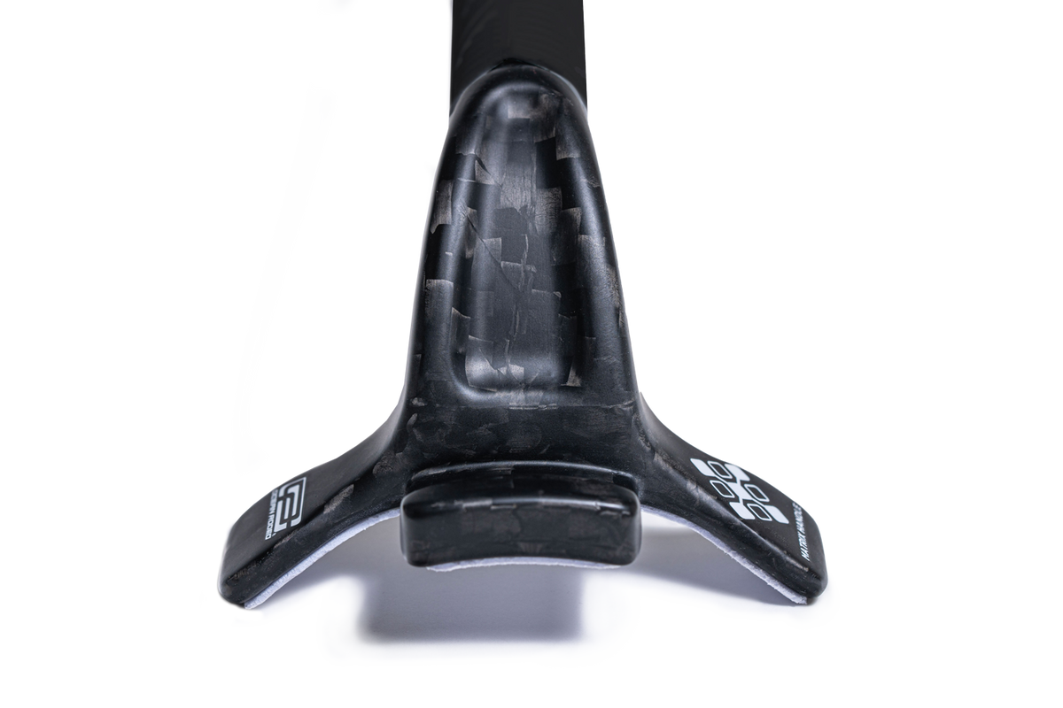 Carbon-Matrix Wing Handle EVA 43cm - end view - Ocean Rodeo